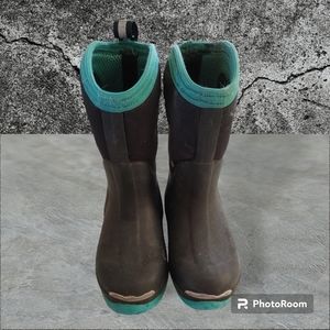 Noble boys toddler size 11 winter boots